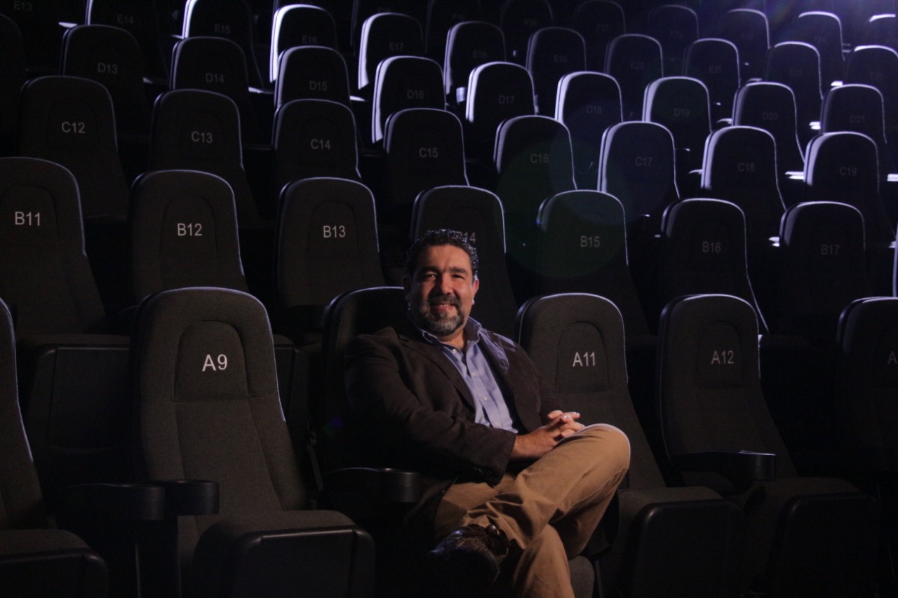 Reconocimiento Forjadores de la Industria para Carlos Gutierrez, pionero de la animación en México
