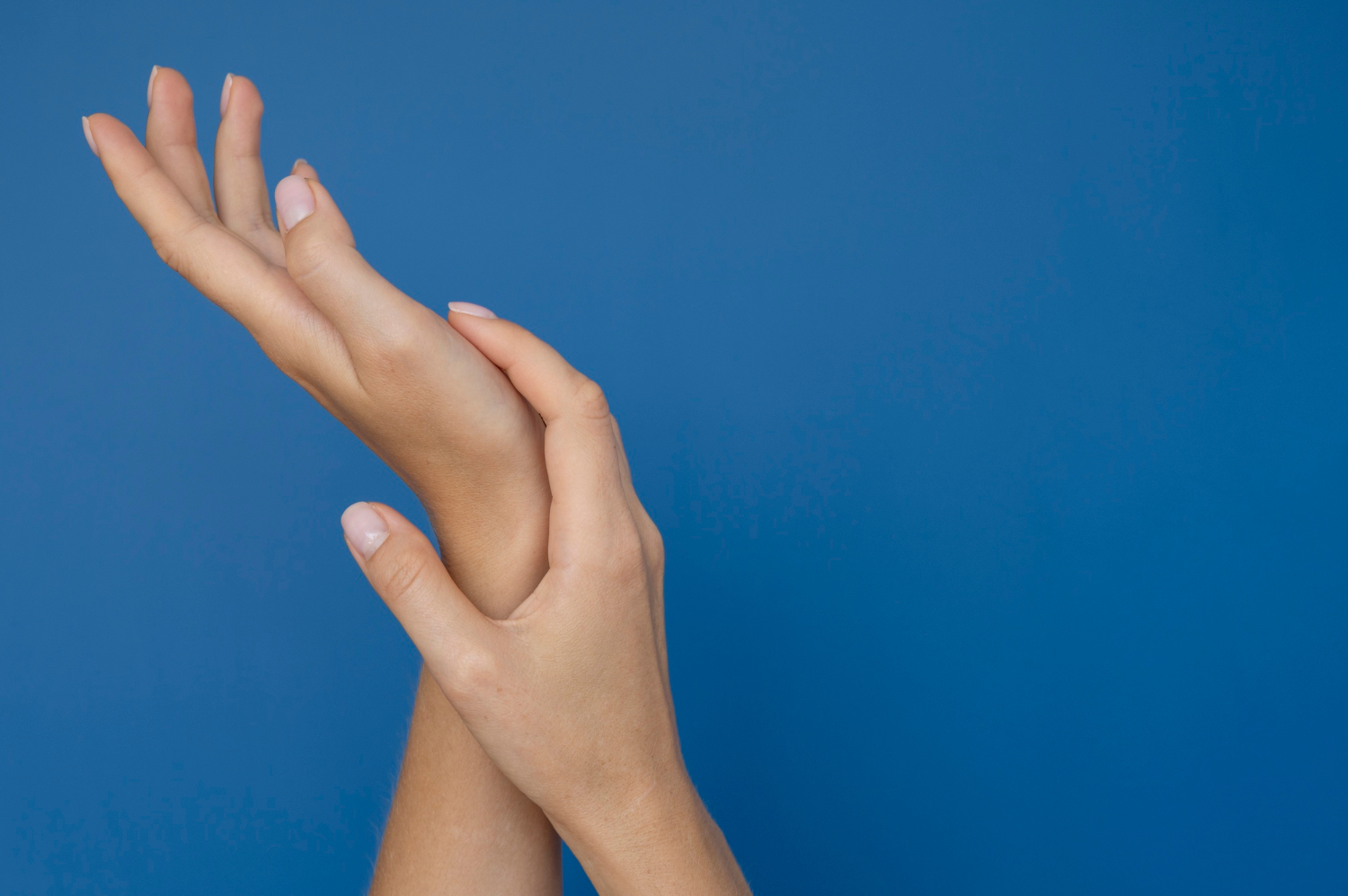 ¿Qué es la enfermedad de Raynaud? Aquí te explicamos