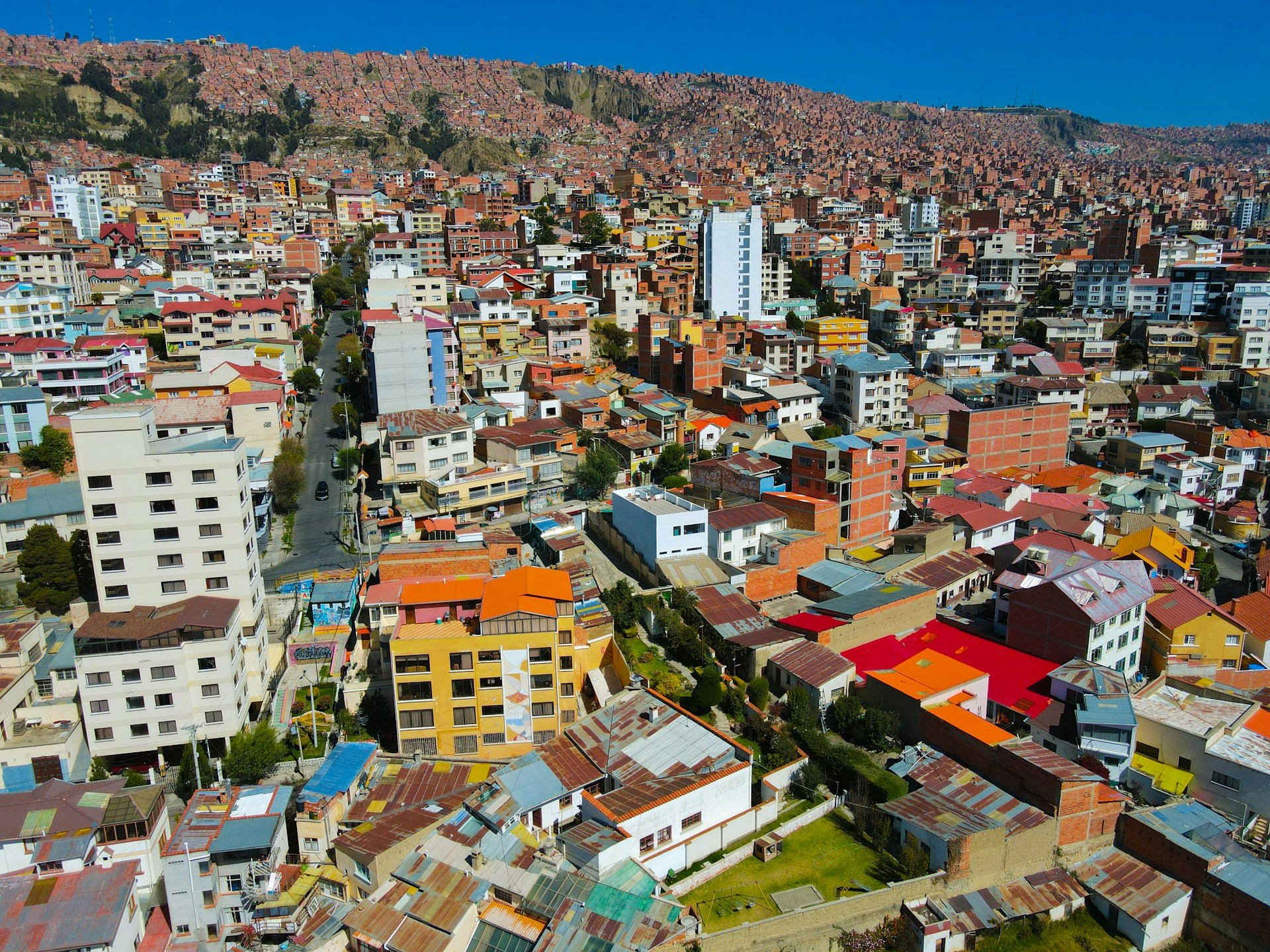 Estudian la cognición de adolescentes que viven a mayor altura en Bolivia
