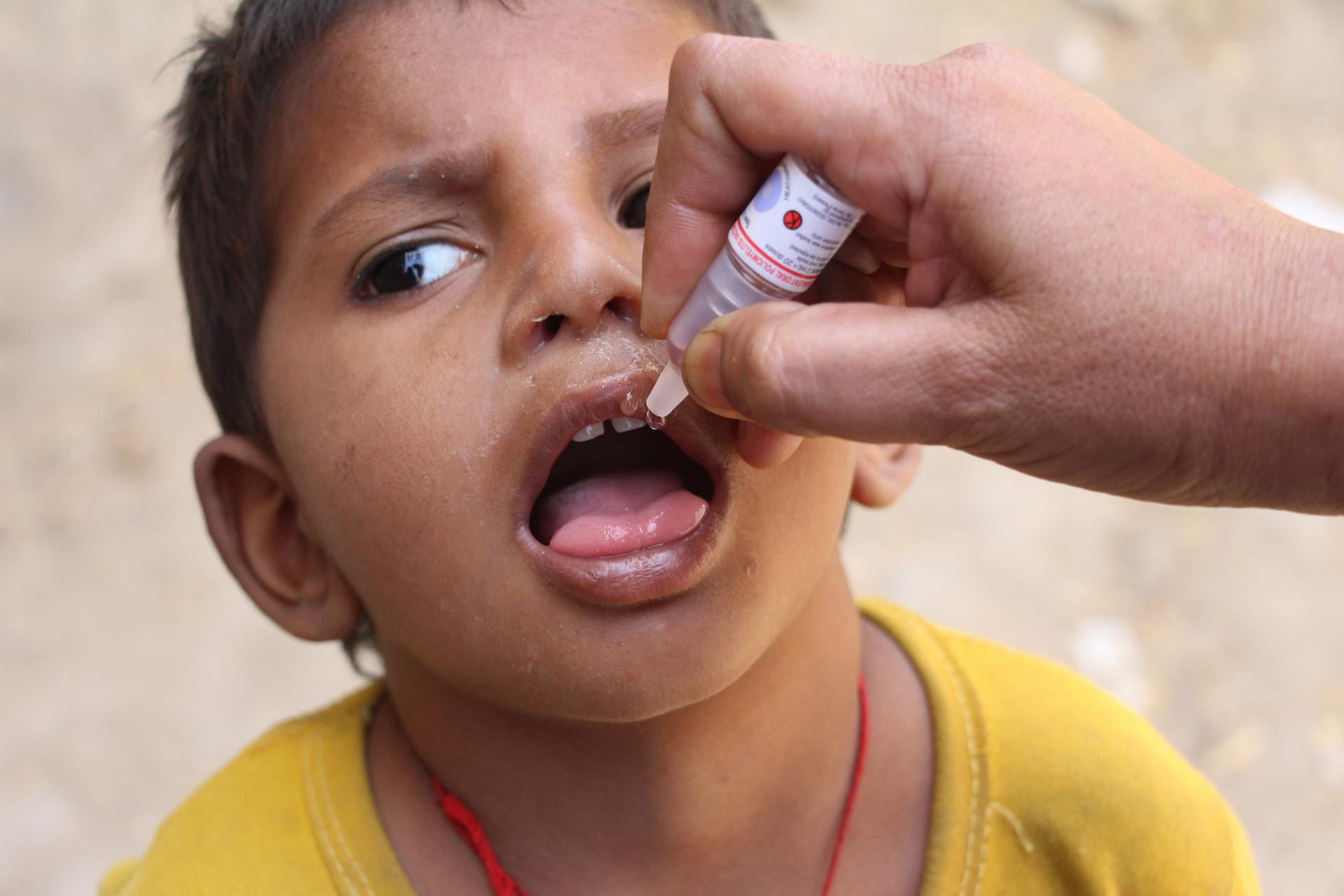 Pakistán gestiona campañas de vacunación contra la polio